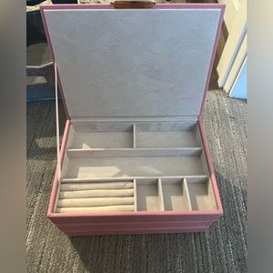 jewelry organizer